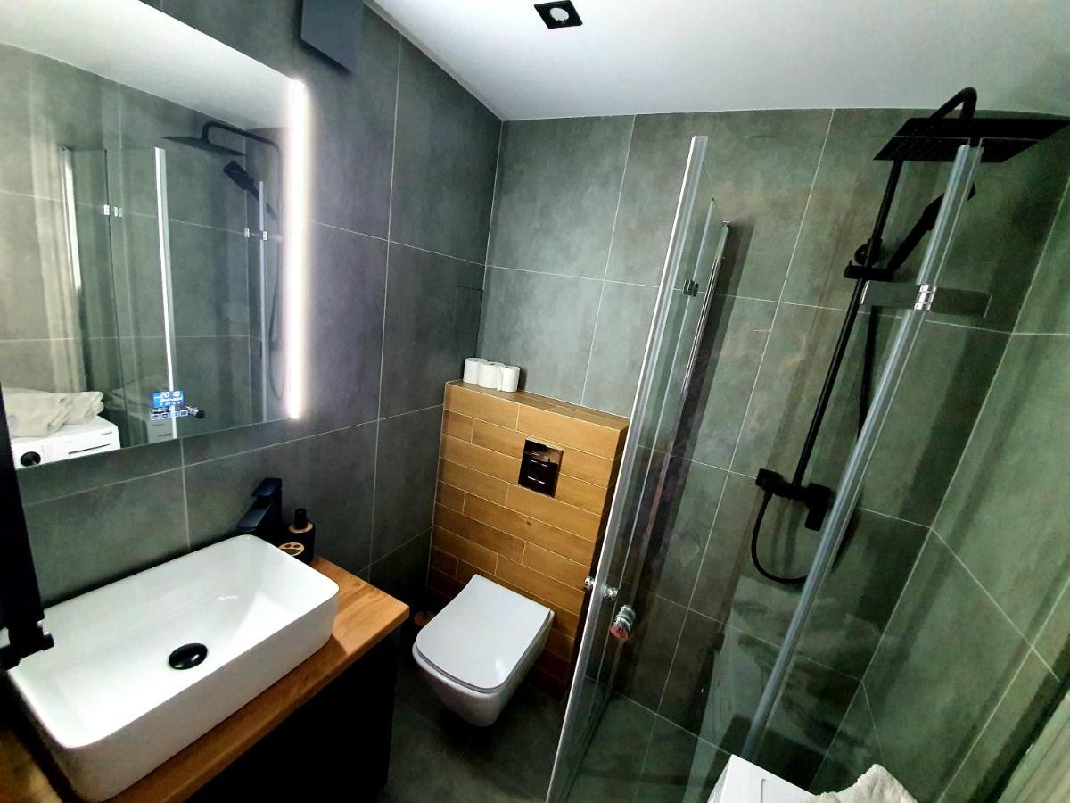 Apartament Przy Alei Kopernika Inowrocław Exteriör bild